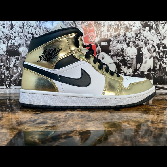 AIR JORDAN 1 MID DC1419-700 color Good/White size 11 - Picture 3 of 8